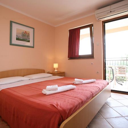Apartments Neda - Porec South Værelse billede