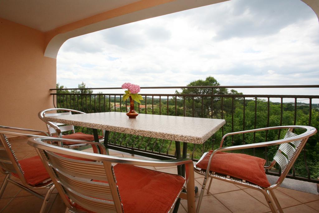 Apartments Neda - Porec South Værelse billede