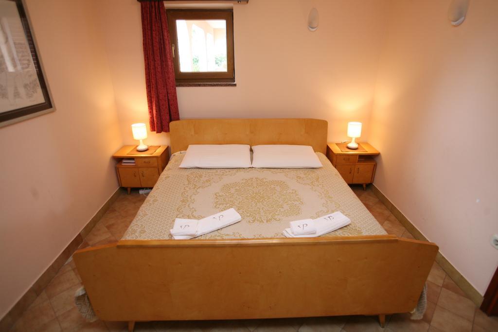 Apartments Neda - Porec South Værelse billede