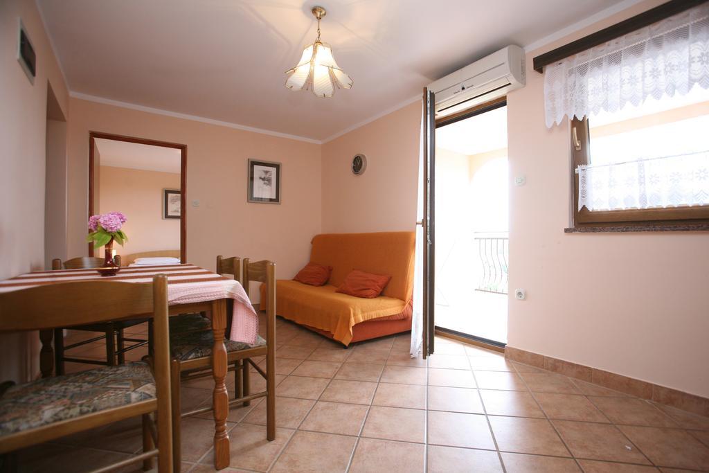 Apartments Neda - Porec South Værelse billede