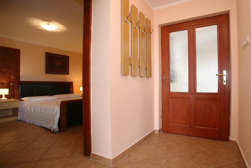Apartments Neda - Porec South Værelse billede